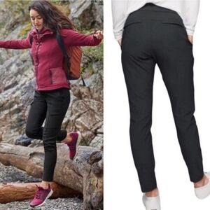 Athleta Womens Wander Stash Skinny Pants Size 8 Black Stretchy Hiking Pockets